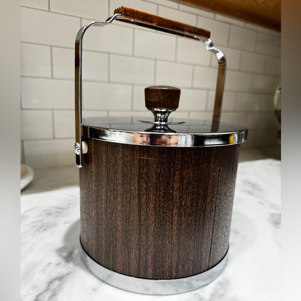 Vintage MCM Atapco Faux Wood Grain & Chrome Ice Bucket - Picture 5 of 7